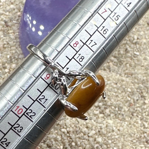 Alquimia Silver and Amber Ring - Picture 3 of 6